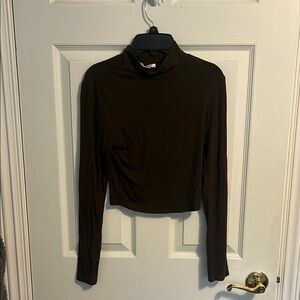 Bozzolo Black Fitted Crop Top
